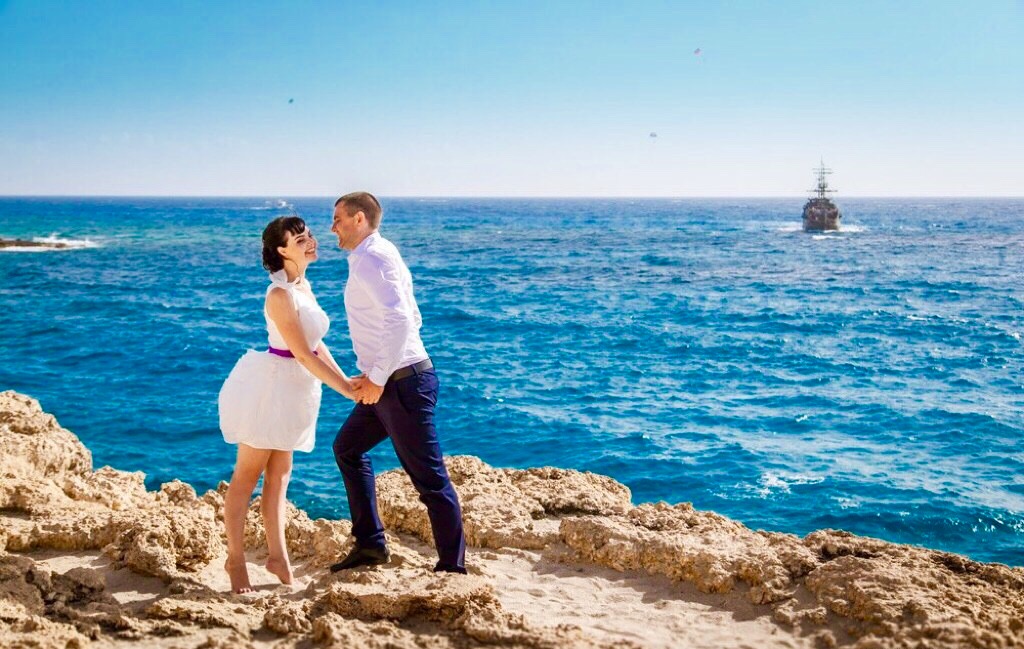 официальная регистрация свадьбы на Кипре на берегу моря